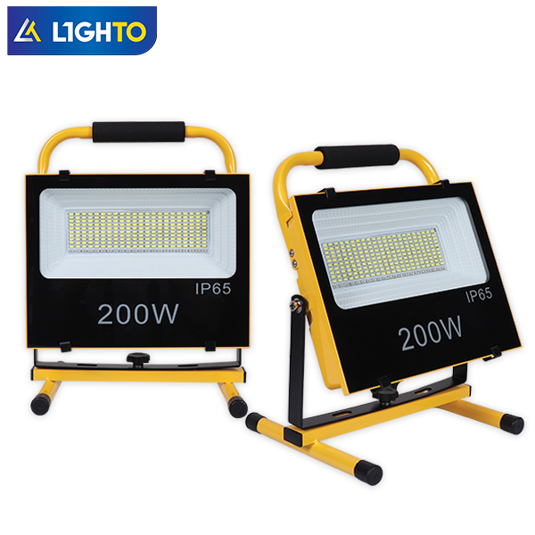 ไฟสปอร์ตไลท์-LIGHTO-LED Floodlight-Recharge Camp-200W - Image 2